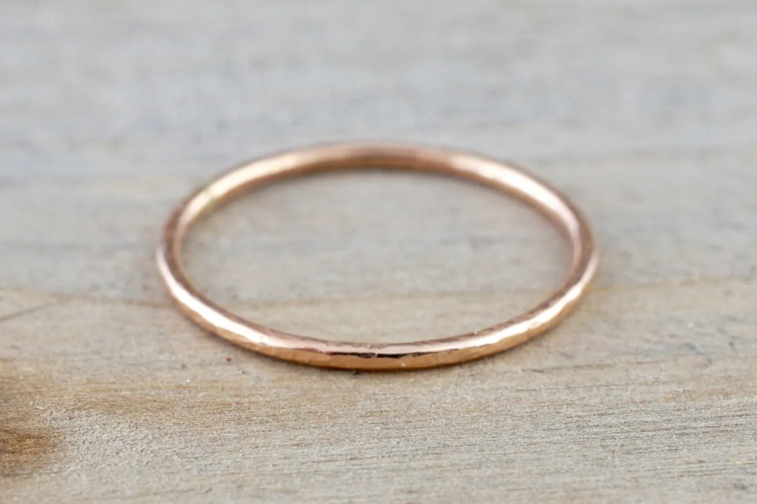 14k Solid Rose Gold Thin Hammered Dainty Polish Band Promise Anniversary Fashion Ring 0.9mm