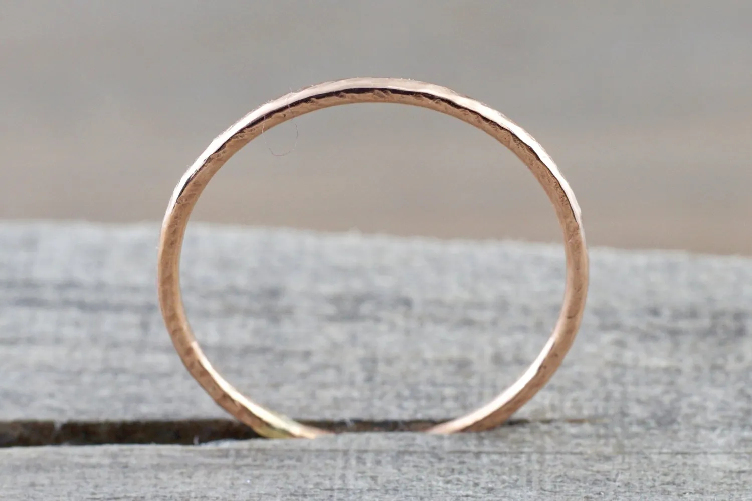 14k Solid Rose Gold Thin Hammered Dainty Polish Band Promise Anniversary Fashion Ring 0.9mm