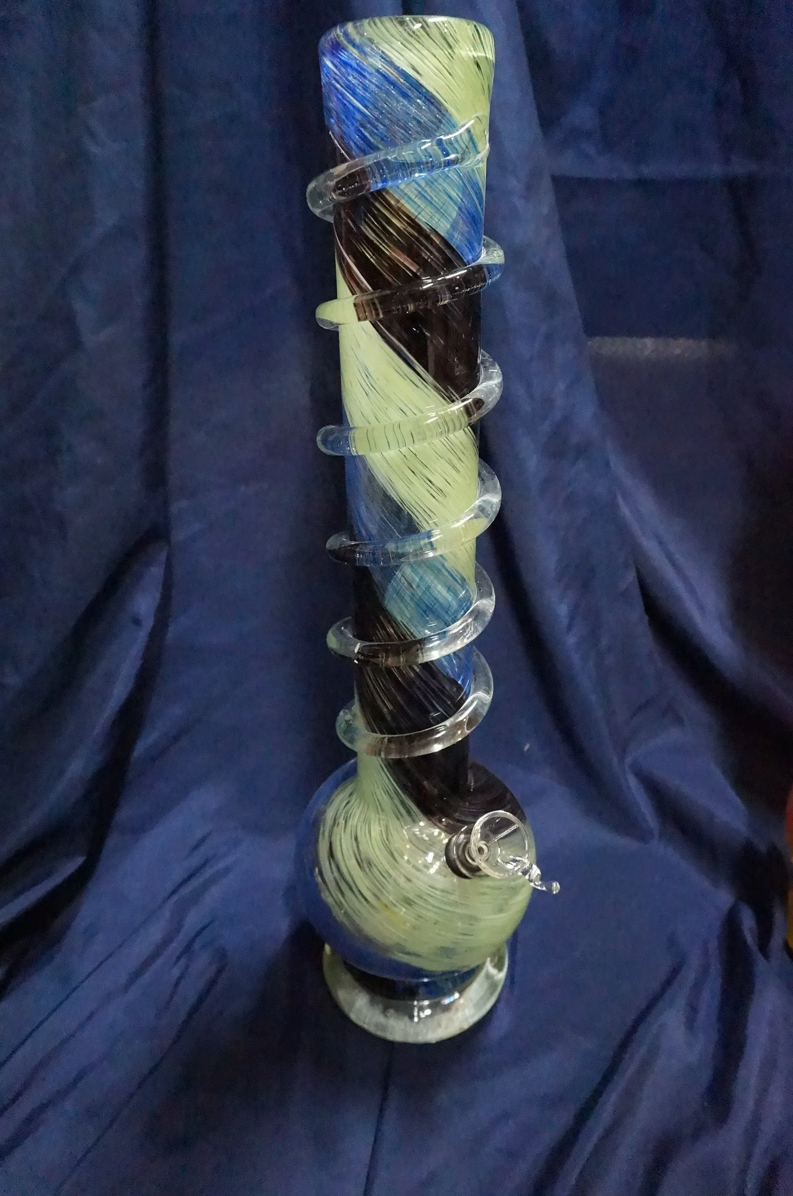 18 Water Pipe - Ohiohippies.com