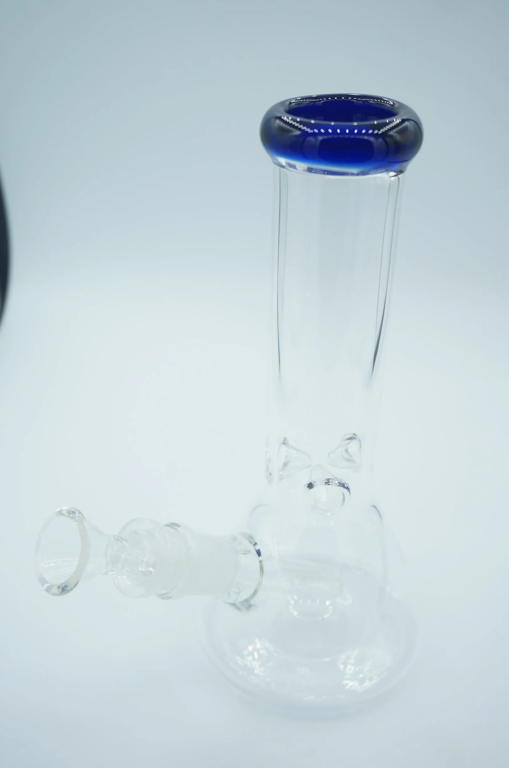 Affordable Water Pipe - Caliculturesmokeshop.com