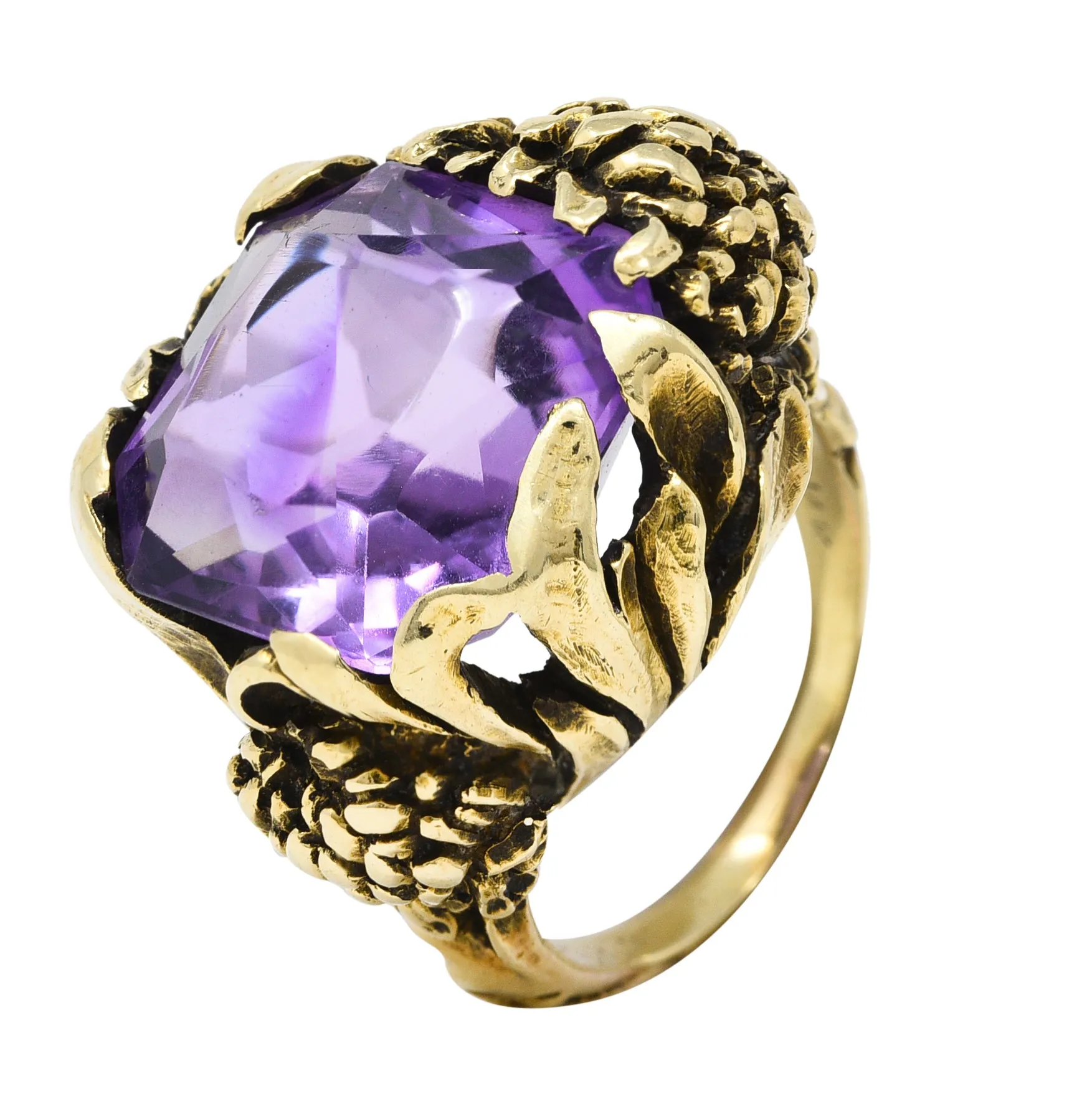 Art Nouveau Amethyst 14 Karat Yellow Gold Chrysanthemum Antique Flower Ring