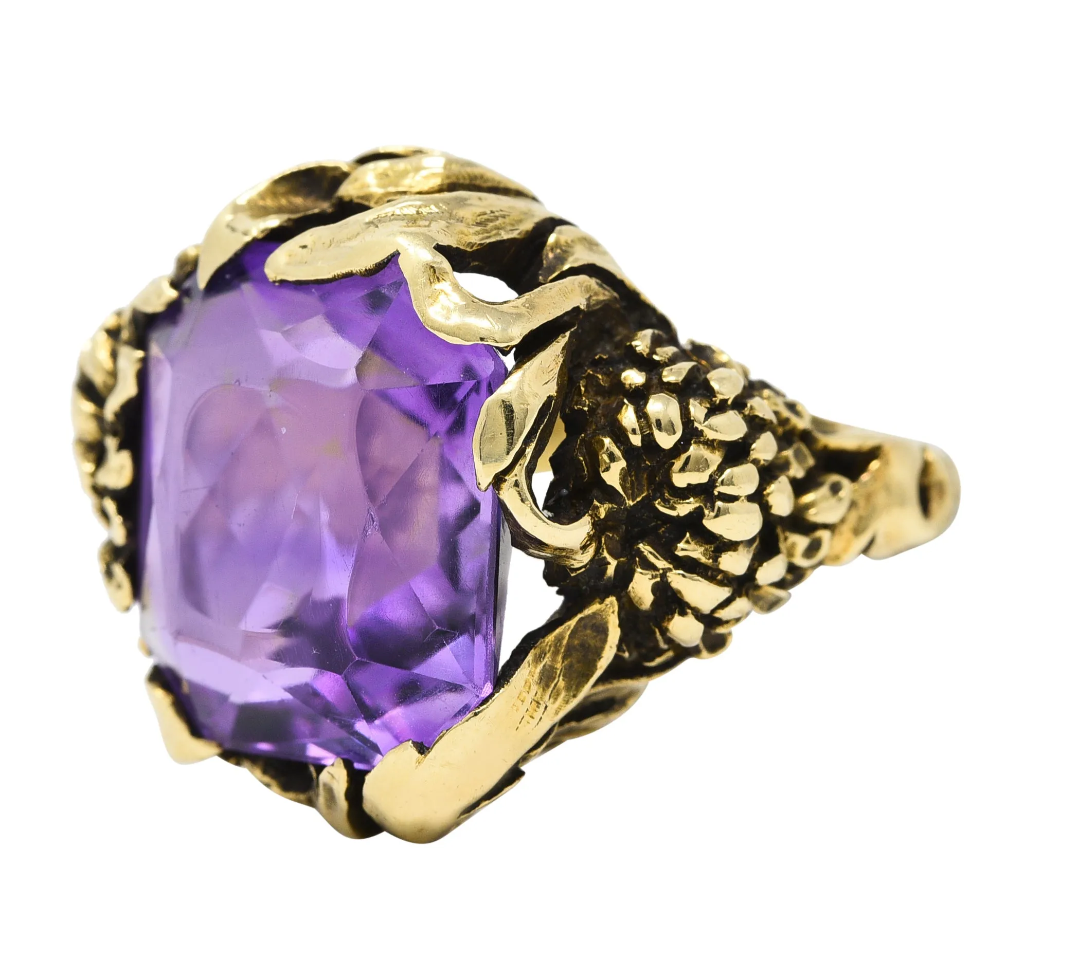 Art Nouveau Amethyst 14 Karat Yellow Gold Chrysanthemum Antique Flower Ring