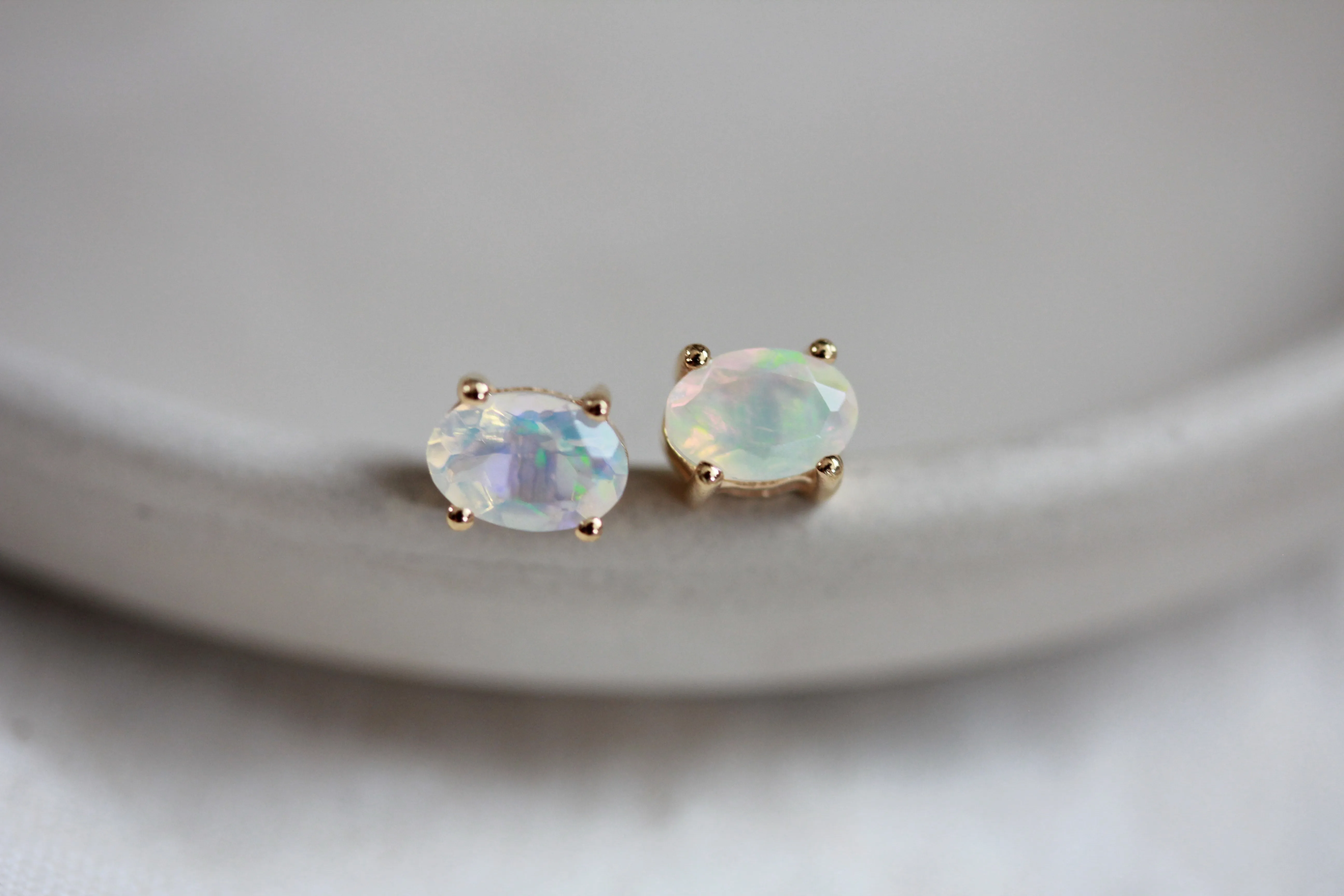 Ava Studs in Opal