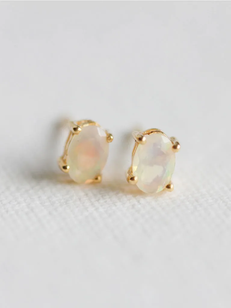 Ava Studs in Opal