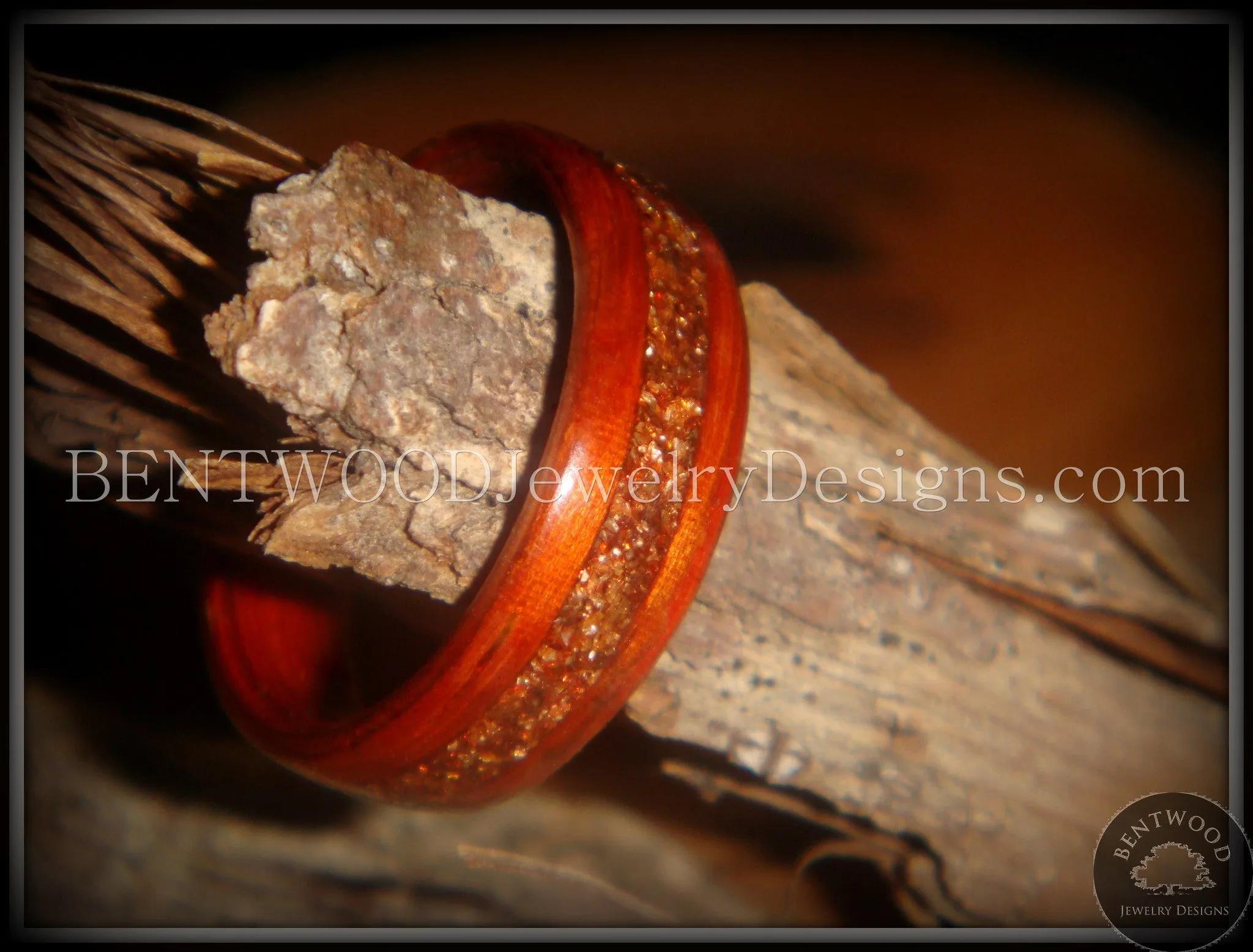 Bentwood Ring - African padauk wood ring with German copper and amber glass inlay