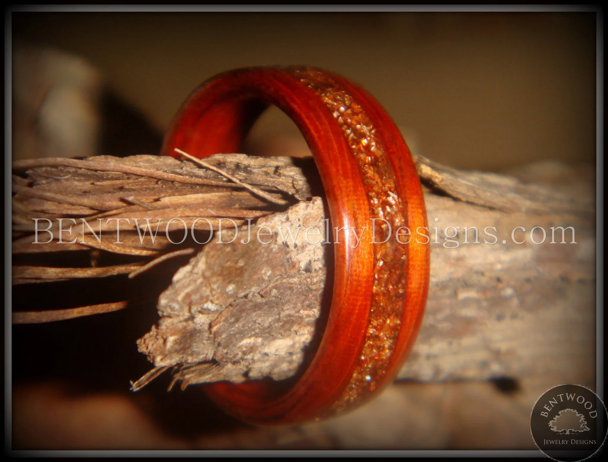 Bentwood Ring - African padauk wood ring with German copper and amber glass inlay