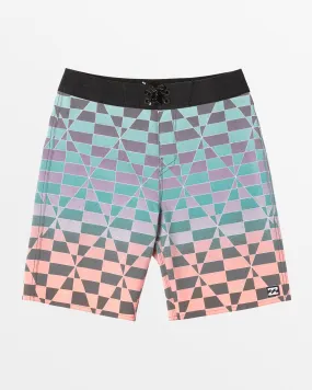 Boy's Sundays Pro 17 Boardshorts - Fade