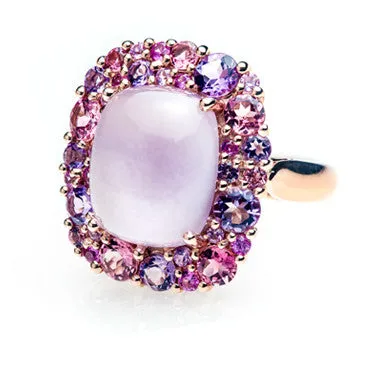 Cabochon Rose de France Amethyst ring by Isabelle Langlois in Rose gold.