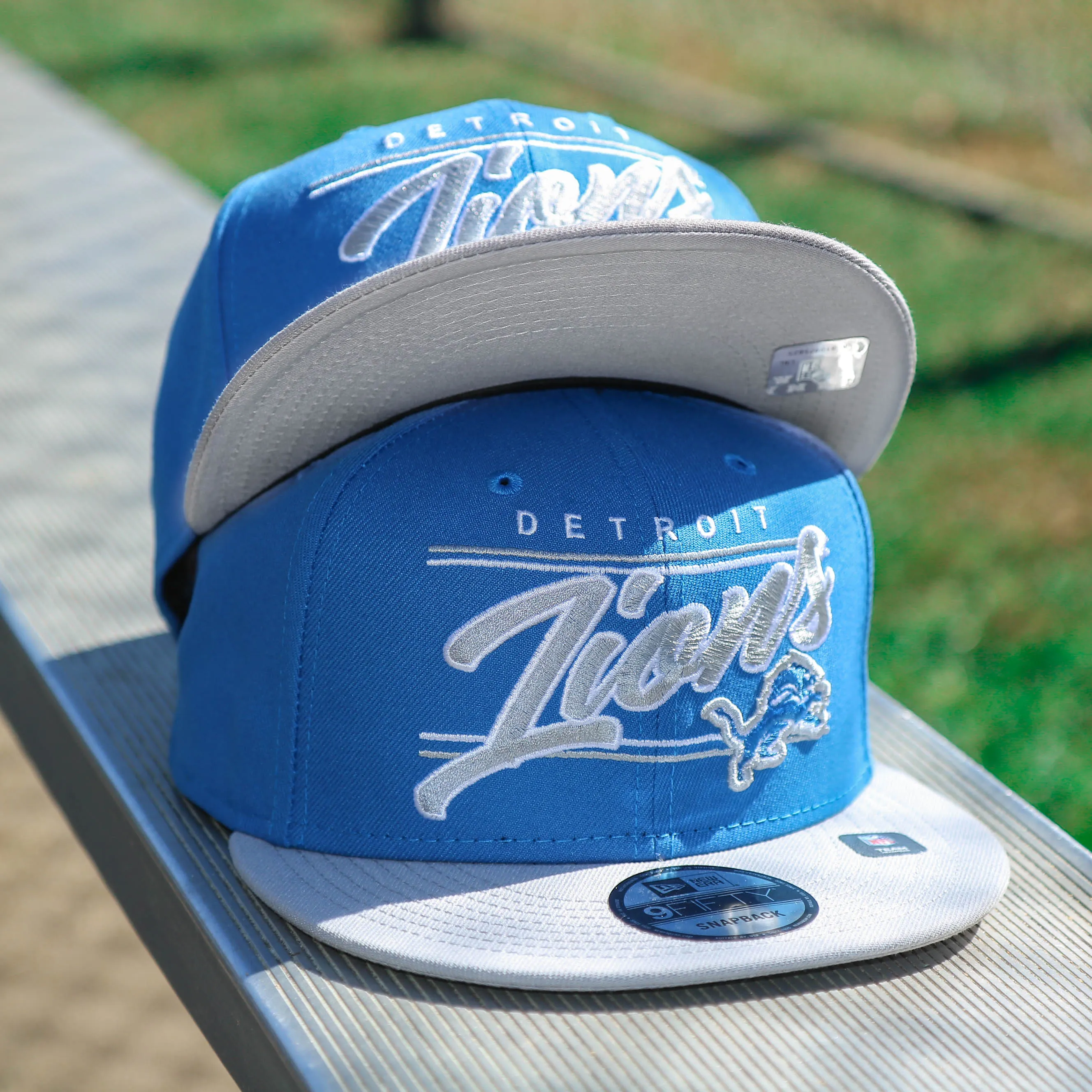 Detroit Lions Team Script College Bar Gray Bottom 9Fifty Snapback | Blue and Gray Snap Cap