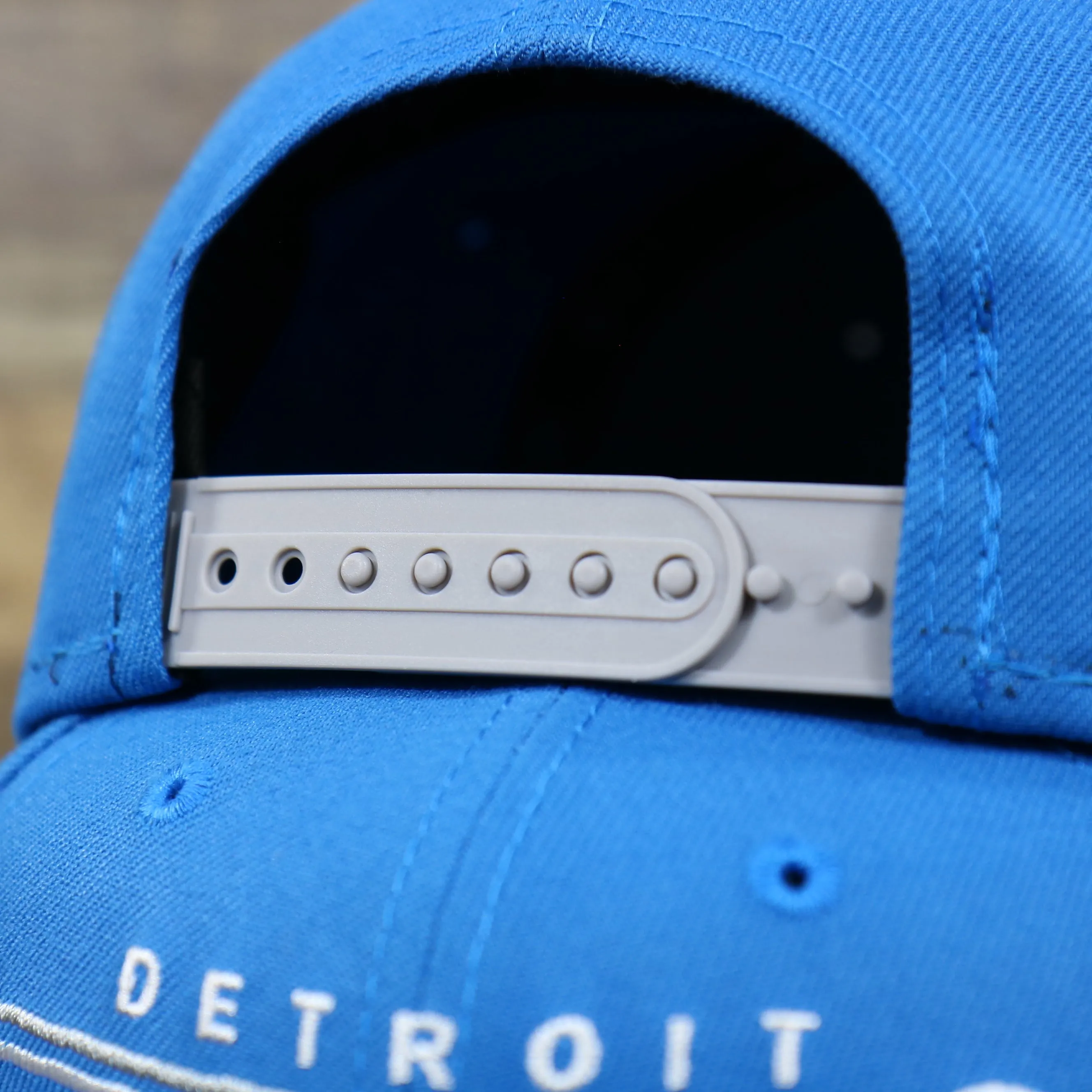 Detroit Lions Team Script College Bar Gray Bottom 9Fifty Snapback | Blue and Gray Snap Cap