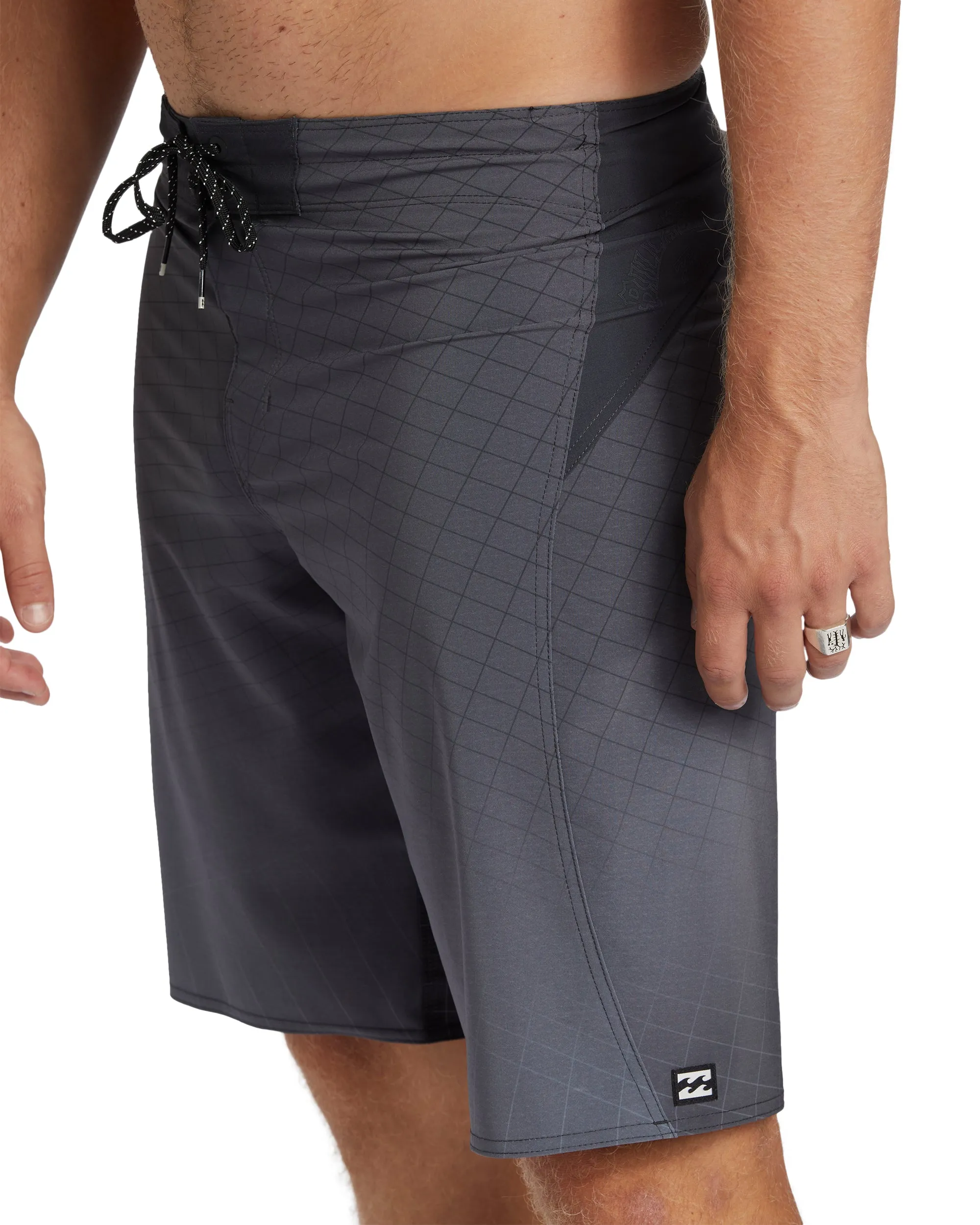 Fluid Pro 21 Boardshorts - Stealth