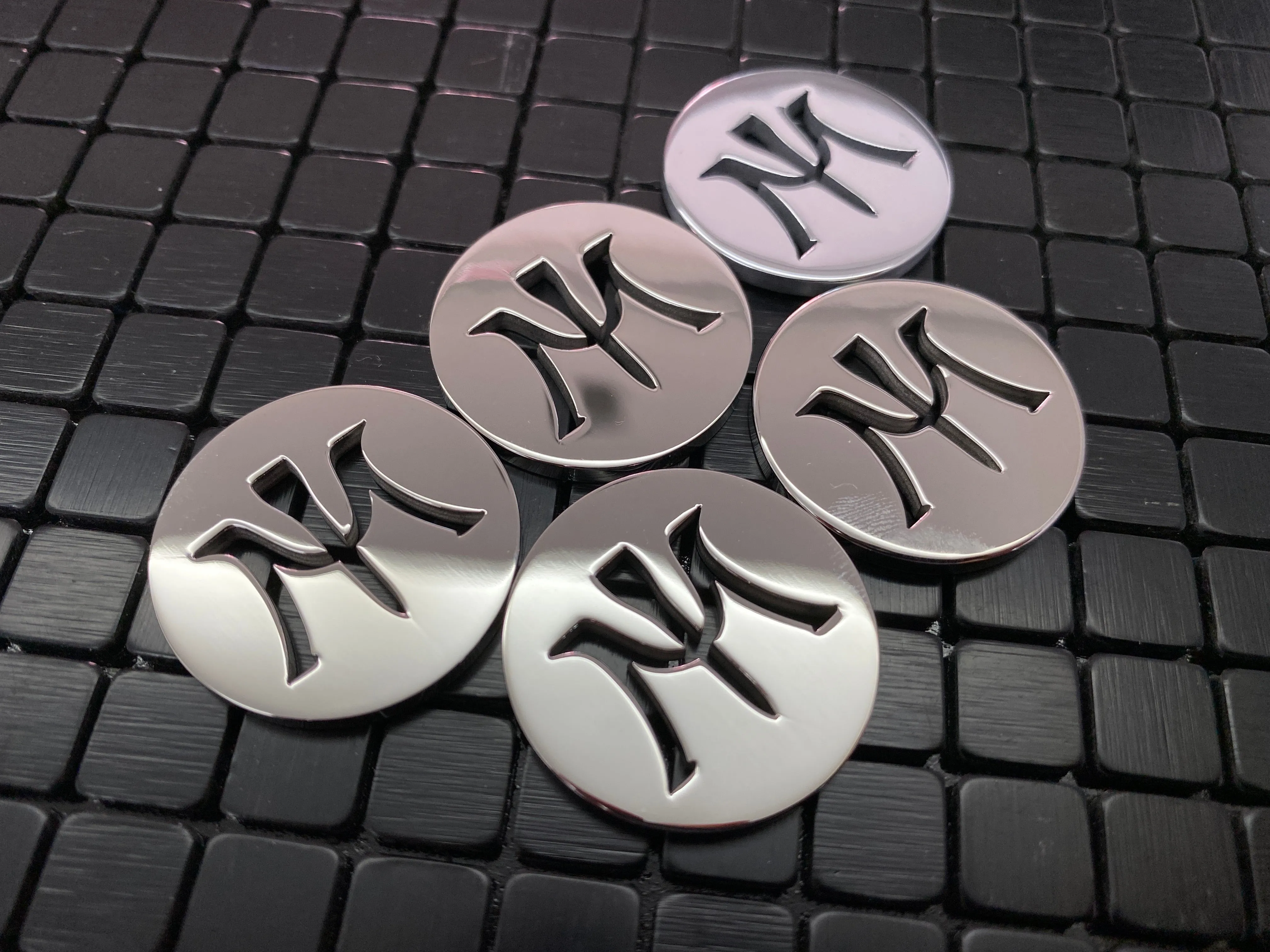 Miura Golf Ball Marker 5 Mirror Chrome