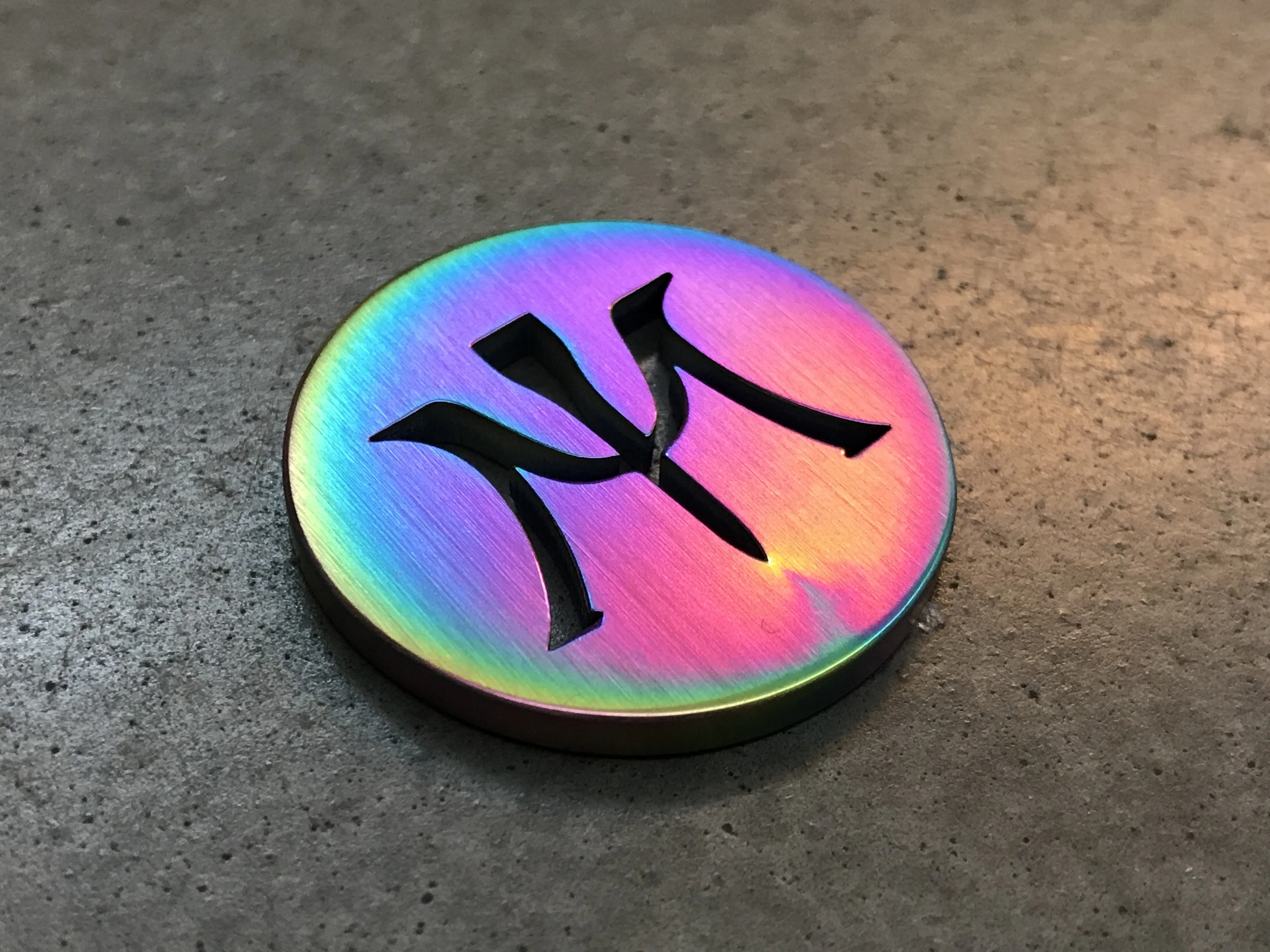 Miura Golf Ball Marker Chromatic