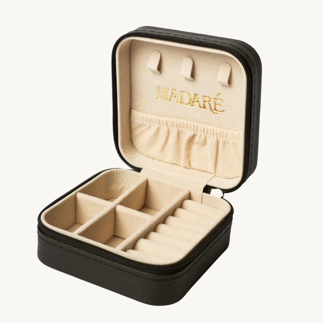 Nadaré M Travel Jewelry Case