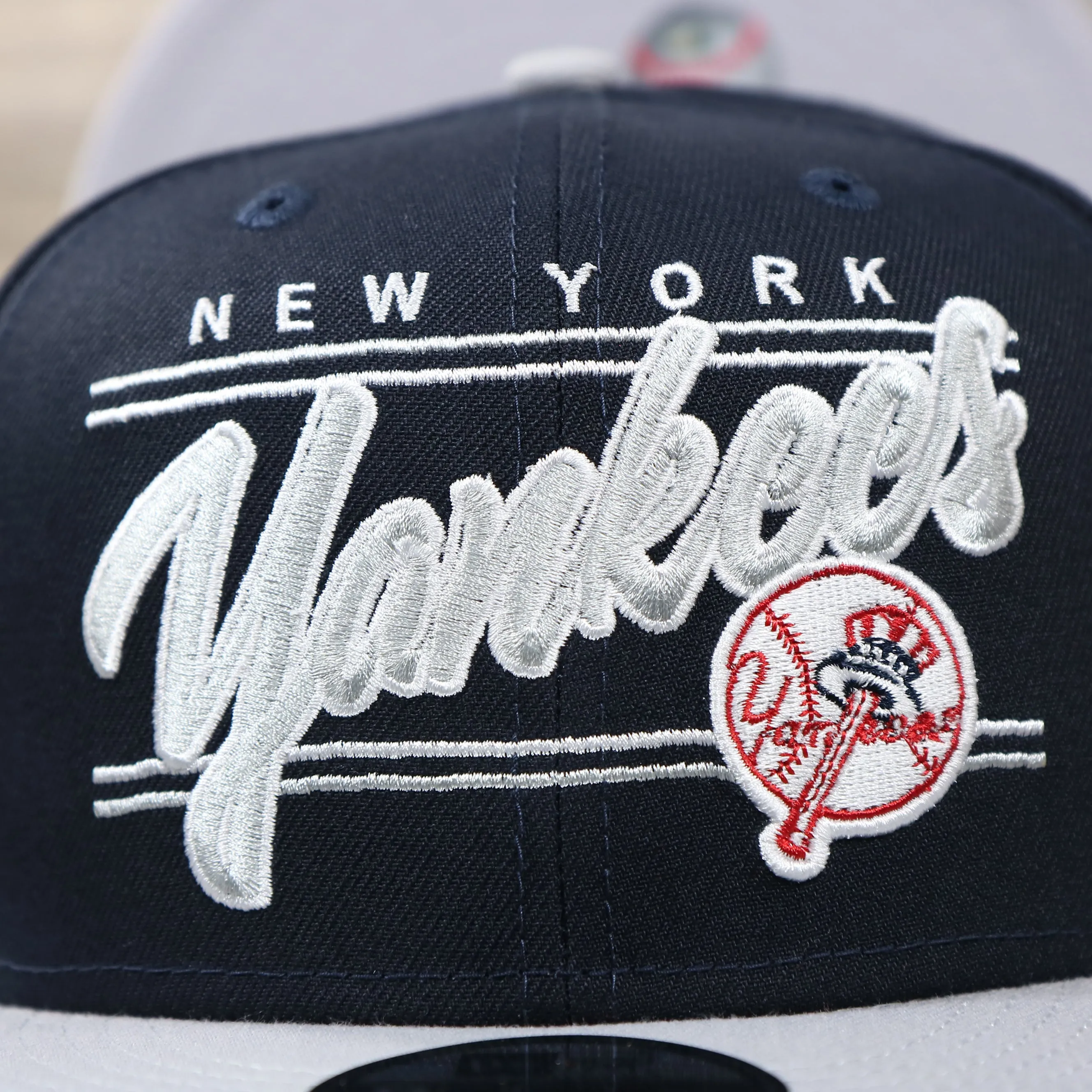 New York Yankees Team Script College Bar Style 9Fifty Snapback Hat | Vintage Logo, Navy/Gray