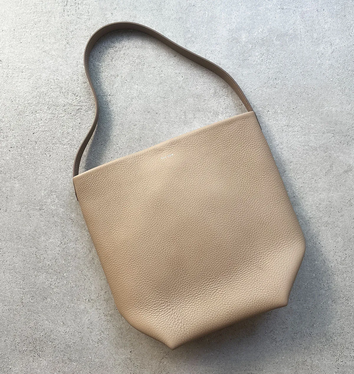 Park Tote N/S Medium, Grained, Dark Taupe