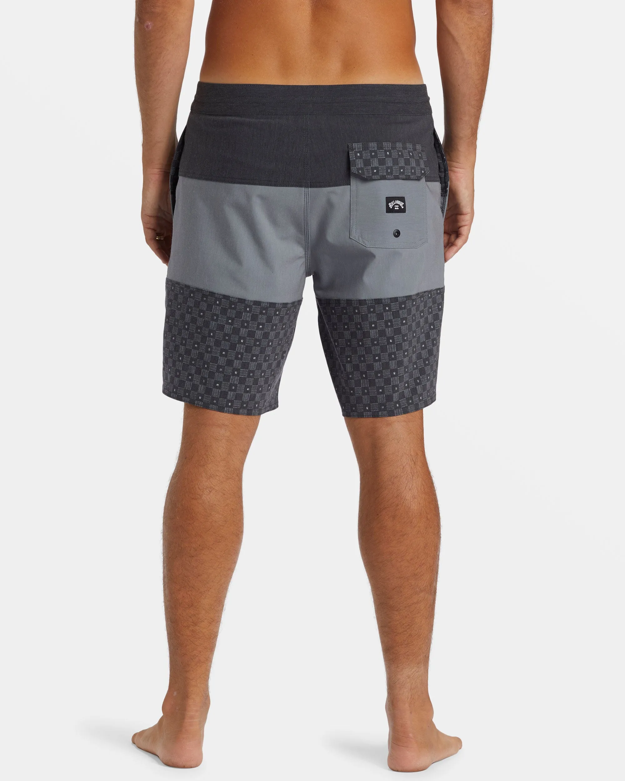 Tribong Lo Tide 19 Boardshorts - Black