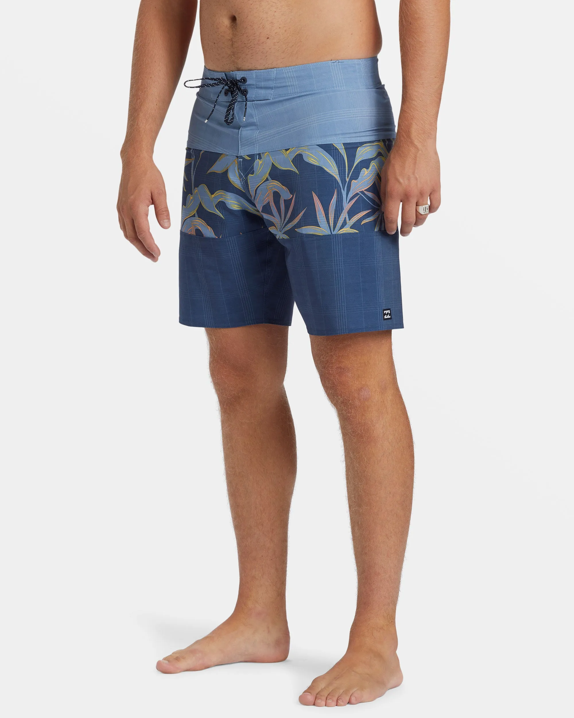 Tribong Pro 18 Boardshorts - Washed Blue