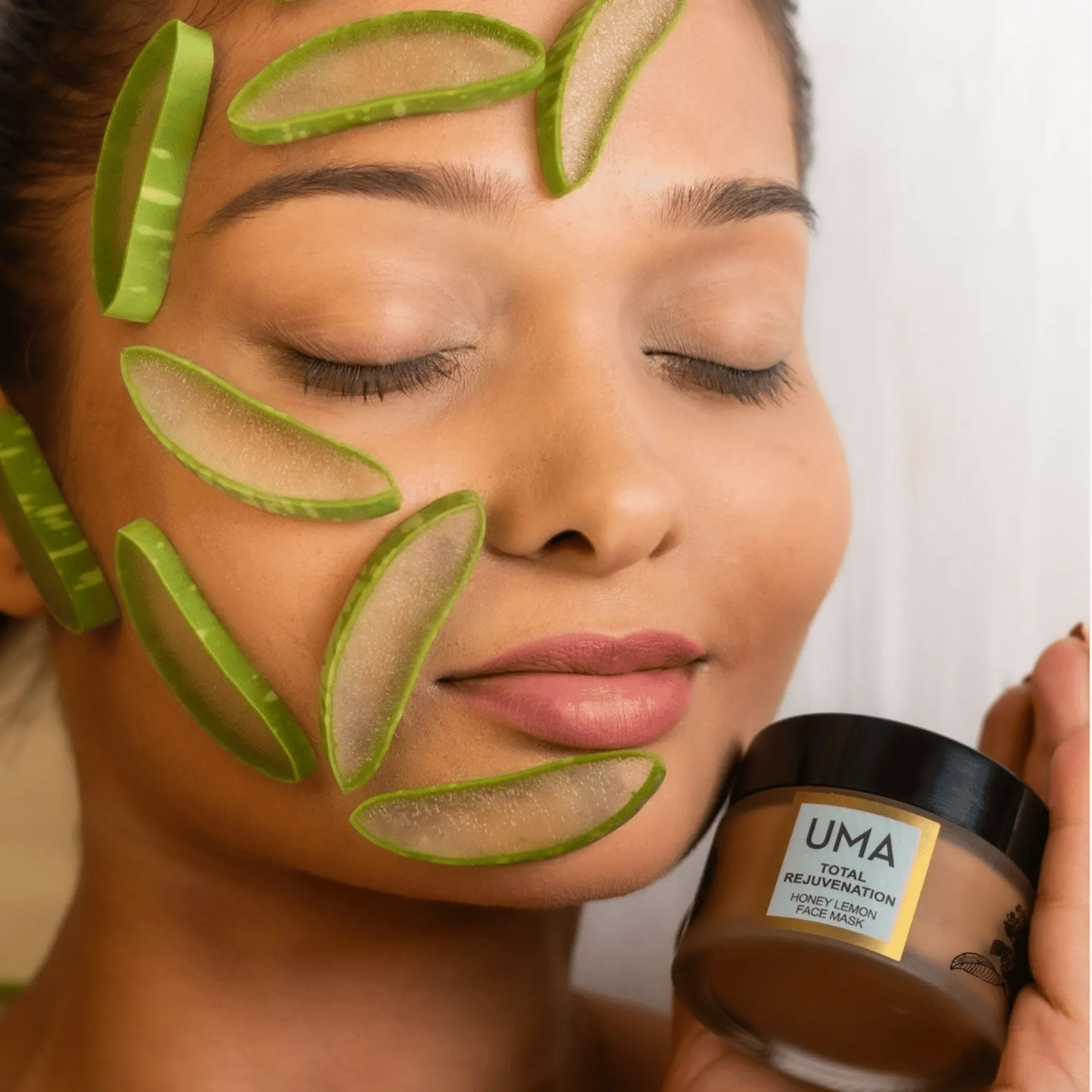 UMA Total Rejuvenation Honey Lemon Mask