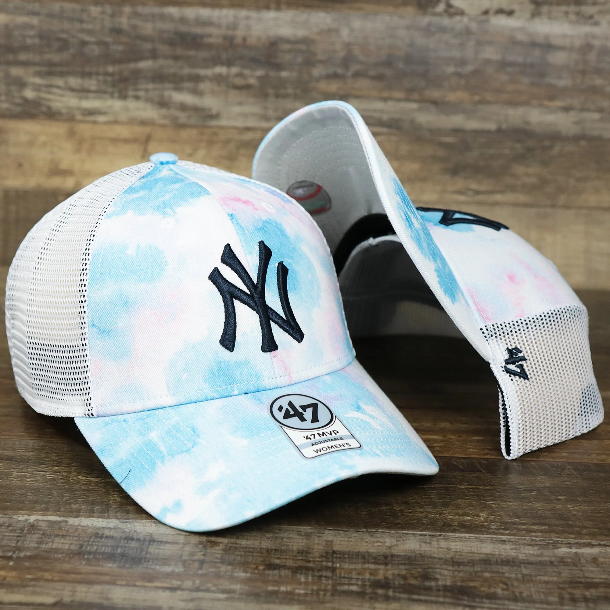 Women’s New York Yankees Tie Dye Print Gray Bottom Mesh Trucker Hat | White Mesh Snapback